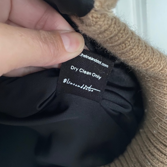 Line +Dot Teddy bomber - Picture 2 of 5